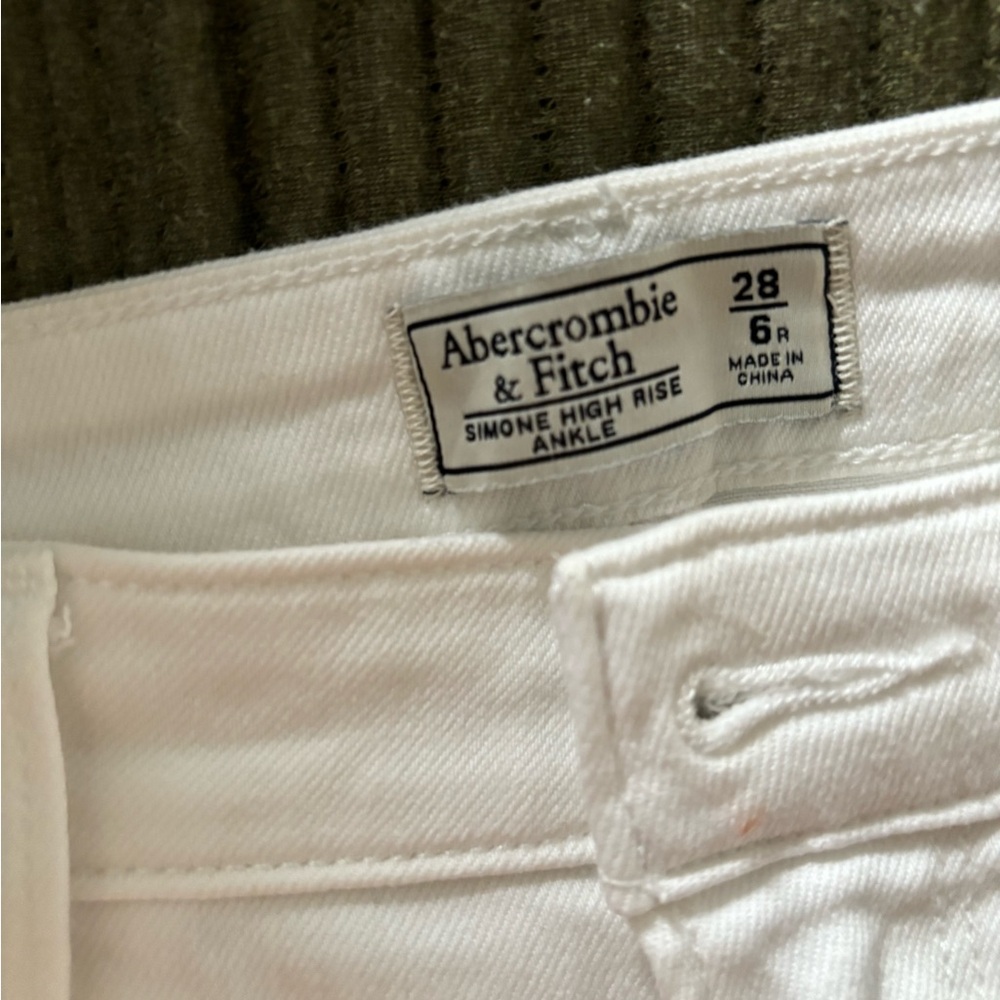 Abercrombie & Fitch white ripped jeans